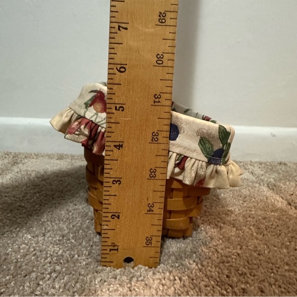 Longaberger Large Desktop Basket with Fruit Liner - Picture 7 of 9